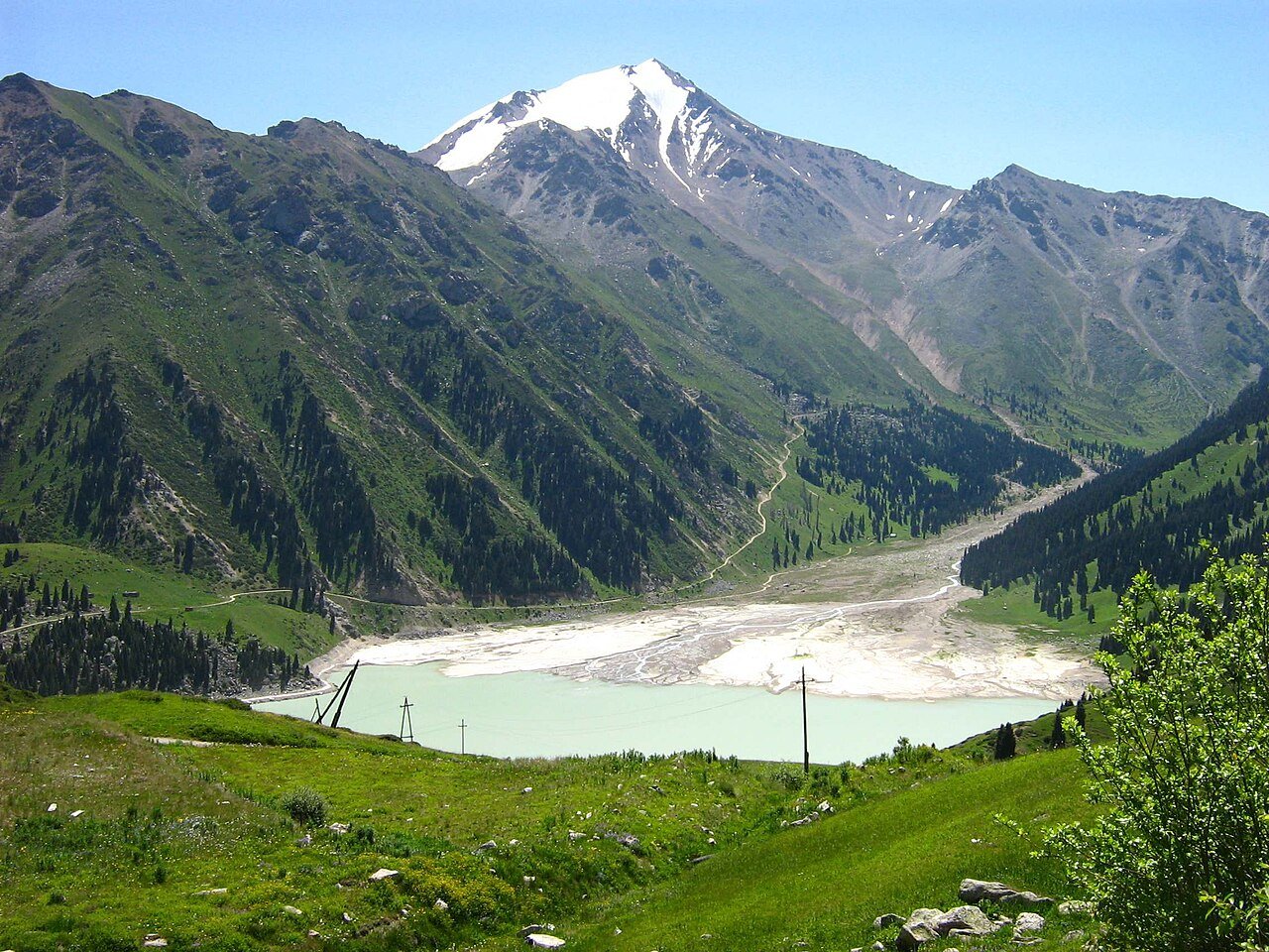 A turquoise mountain lake near Almaty