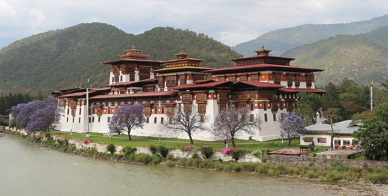 The riverside Punakha Dzong