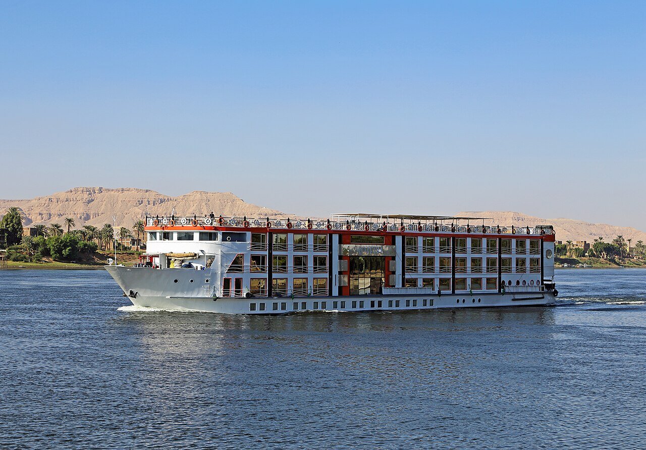 A Nile cruise between Luxor and Aswan