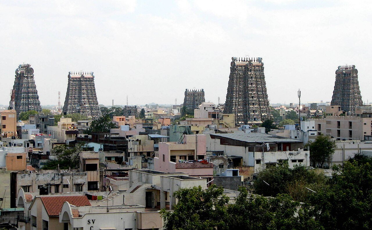 Madurai Travel Guide 2026 — Meenakshi Temple, Best Time, Food & 2-Day Plan